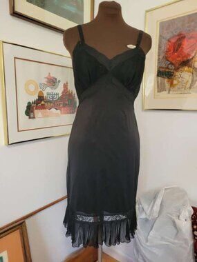 Vintage Ladies Black Full Slip Size 34 by Charmode